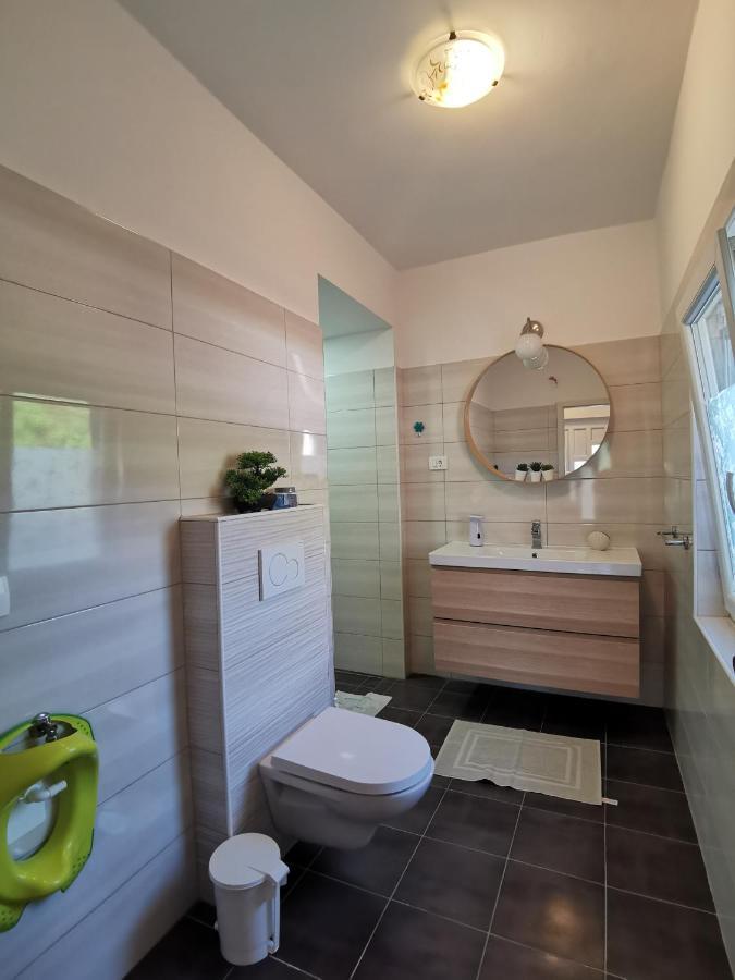 Apartmaji Vila Antonia بورتوروز الغرفة الصورة